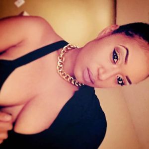 Meet your Posher, Reyna-mia